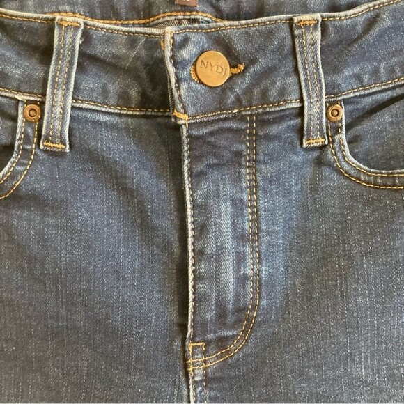 NYDJ Sz 10 Marilyn Straight Medium  Wash Comfort Stretch Jeans - Picture 3 of 9